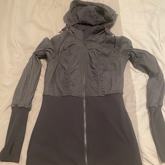 Lululemon reversible zip up hoodie - Picture 3 of 5